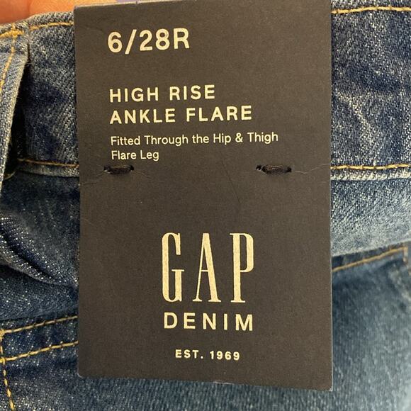 NWT Gap High Rise Ankle Flare Jeans Size 6 Medium Indigo - Picture 3 of 6